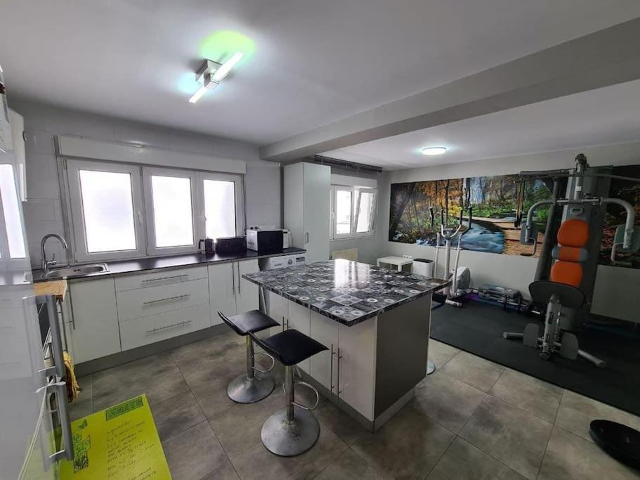 A Un Paso De La Playa, Amplio Apartamento Gijón Zewnętrze zdjęcie